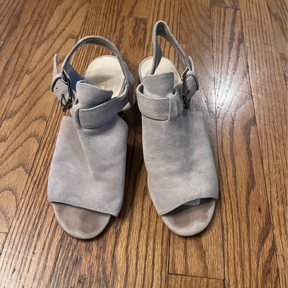 Nine West Suede Chunky Heel Sandal size 6